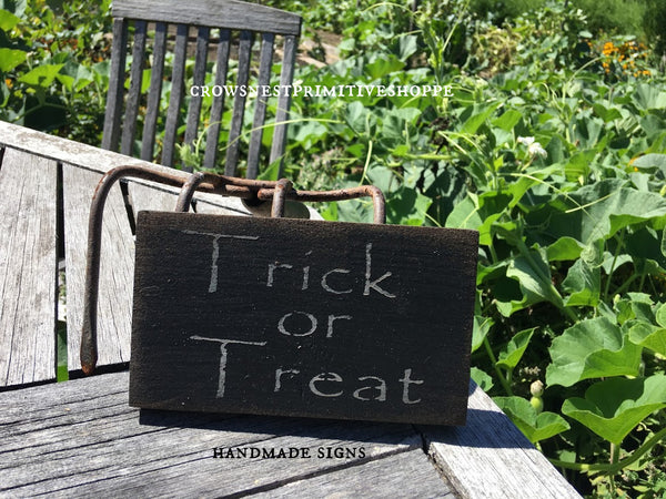 Wooden Sign- Trick Or Treat