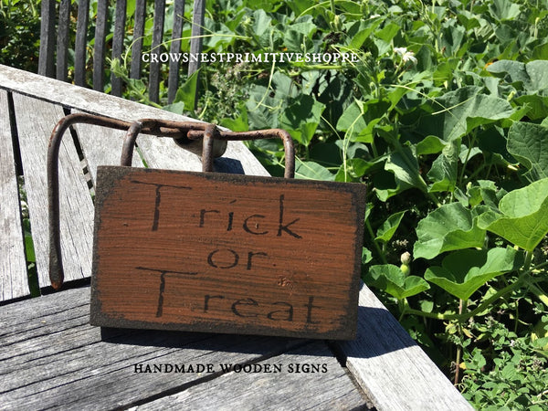 Wooden Sign- Trick Or Treat